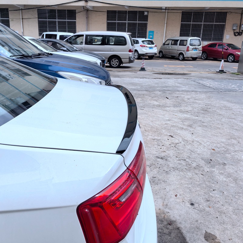 Suitable for 2012-2018 Audi A6L A6L S6 Modified Special Punch-Free Paint Spoiler Modification