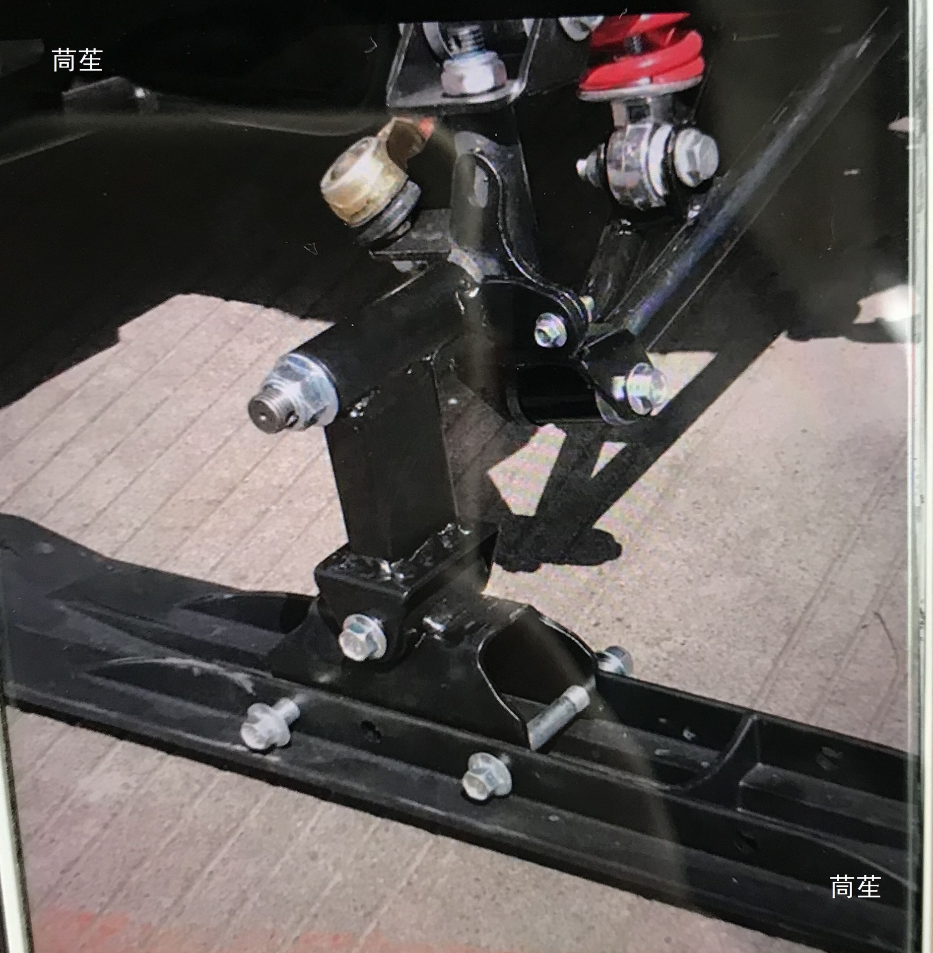 Off-Road Motorcycle Accessories, Small Beach Bikes, Modified Snowmobiles, Sleds, Tracked Vehicles, Front-Wheel Skateboards, Ski Wheels