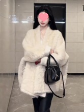 Ƥ���¿�����Ů��Fʯ��Ƥëһ�w����㼑��L���ζ�ˮ���q����