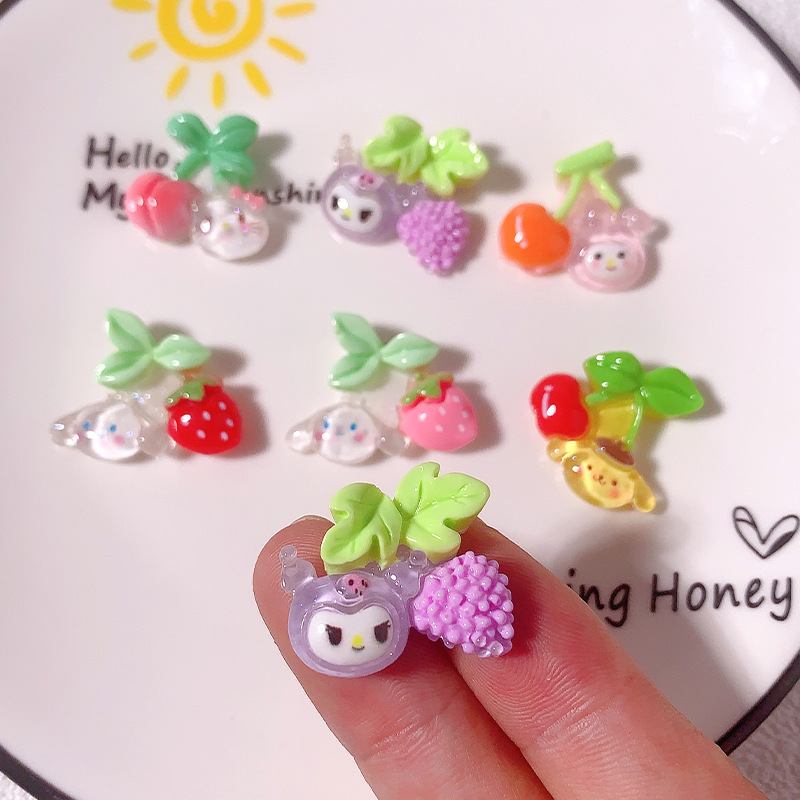 Cartoon Fruit Sanrio Odiy Accesorios de resina Crema pegamento para el cabello Teléfono móvil Taza de agua Colgante Material hecho a mano