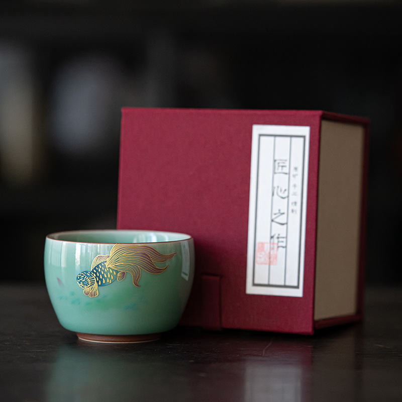 There are fish every year: Zen meditation cup with tail, gift box