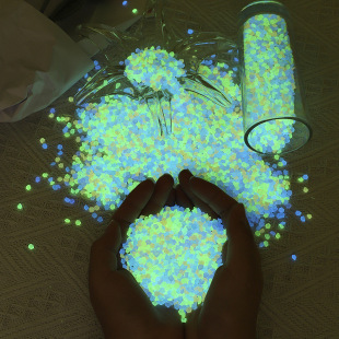 3-5mm luminous sand luminous gardening aquarium fish tank landscape colorful stone wishing bottle luminous particle sand wholesale