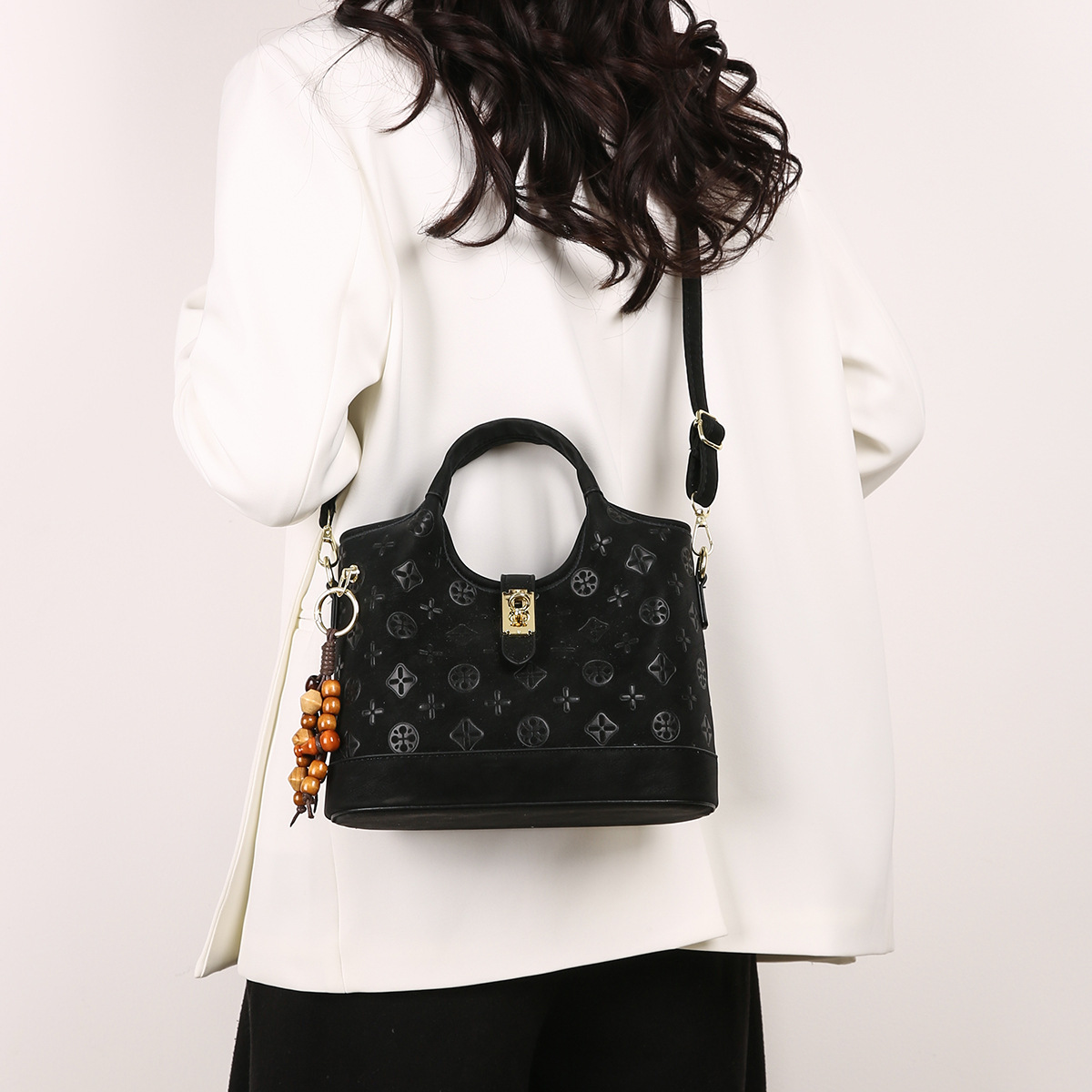新款印花女包2026年复古手提时尚通勤包百搭单肩斜挎欧美女包