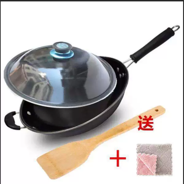 36 cm diameter pot has side ears (with pot lid and rag)