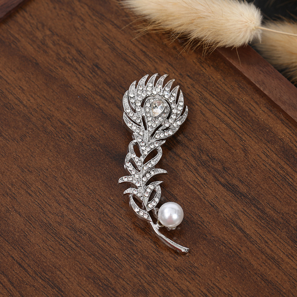 Enamel cardigan feather brooch vintage rhinestone brooch suit shawl coat anti-slip pin accessory for women