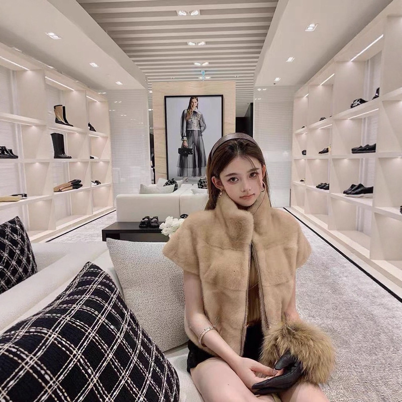 2025 New Autumn and Winter Amber Imitation Mink Fur Vest Women's Jacket Korean Style Waistoutwear Fur Short Top