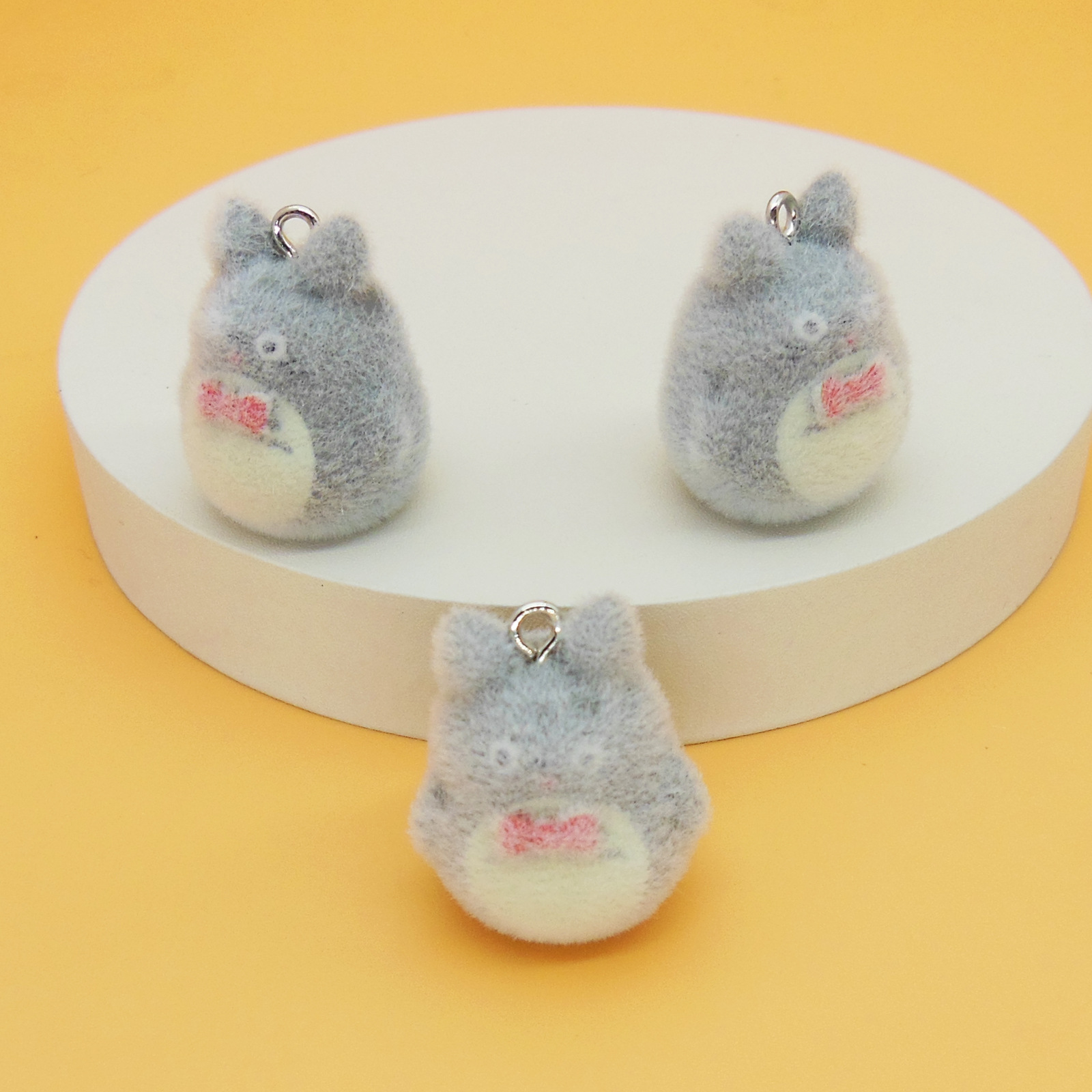 빨간 넥타이 친칠라