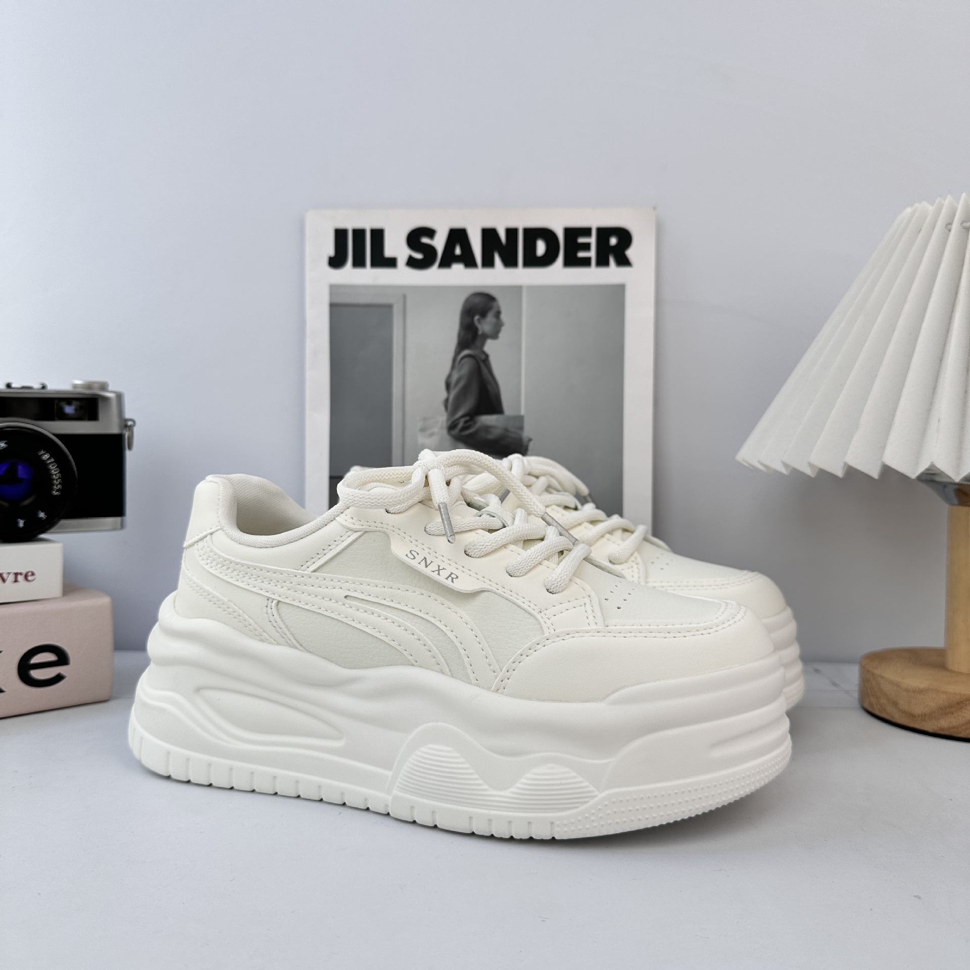 Zapatos deportivos Gump de estilo de Hong Kong para mujeres super caliente chic popular popular zapatos de skate casuales de nicho 2025 nuevos zapatos de papá