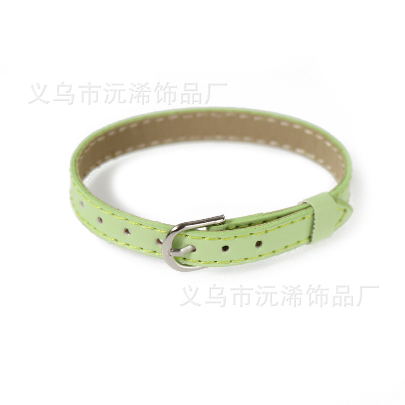 8mm模造革手首バンドpu革手環diy個性的な手帯ブレスレットはアルファベットの油滴アクセサリー部品を着ることができる