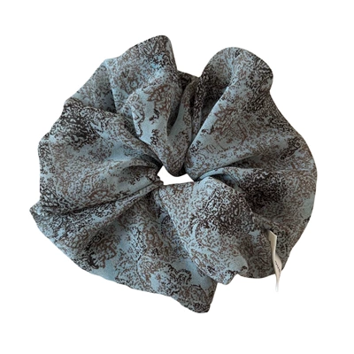 Saç üçün rezinlər: bun hair accessory