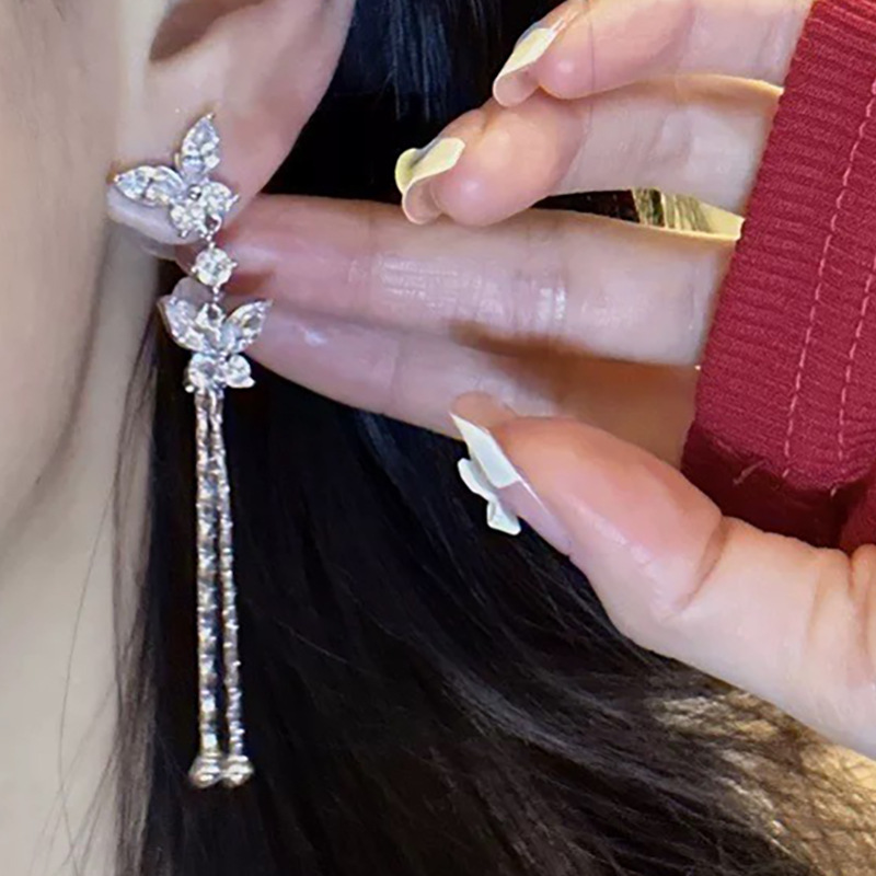甘くて絶妙なダイヤモンドがちりばめられた蝶のロングチェーンタッセルイヤリング、ファッショナブルで見栄えの良いイヤリング、女性用の新しい多用途イヤリング|undefined