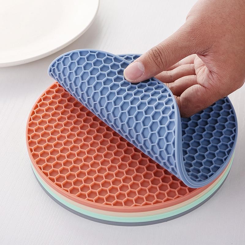 Round Honeycomb Silicone Placemat, Anti-Scalding, Anti-Slip Mat, Insulated Pot Mat, Silicone Table Mat, Easy to Clean, High Temperature Resistant Wholesale
