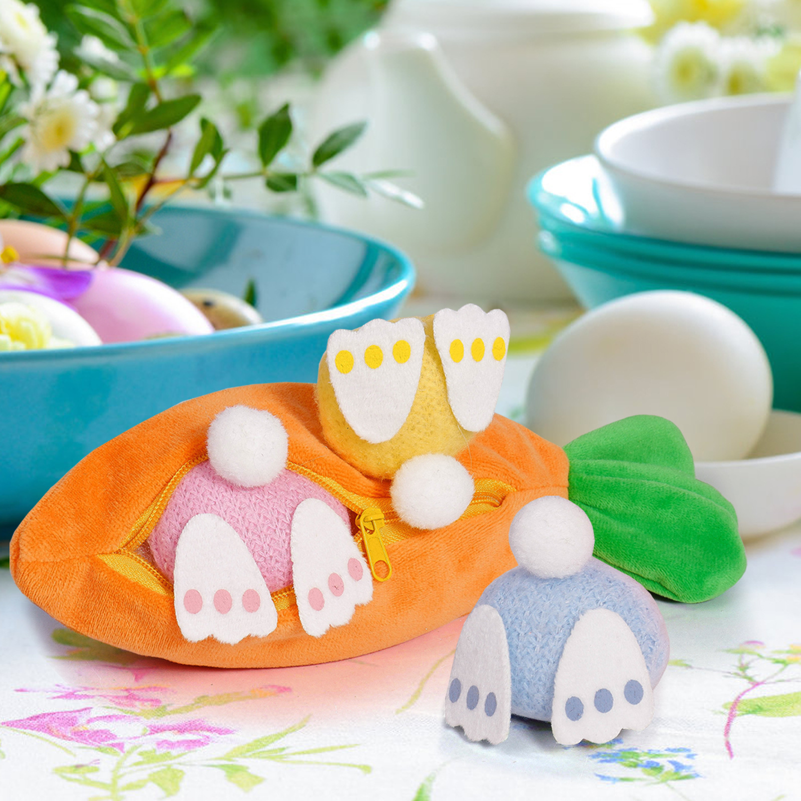 Nuevos productos transfronterizos de Pascua creativos cremallera pequeña zanahoria conejo muñeca trasero decoración de fiesta
