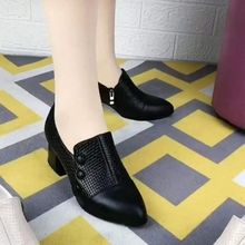 中跟黑色上班粗跟小皮鞋女2025春秋新款舒适妈妈鞋百搭中跟鞋单鞋