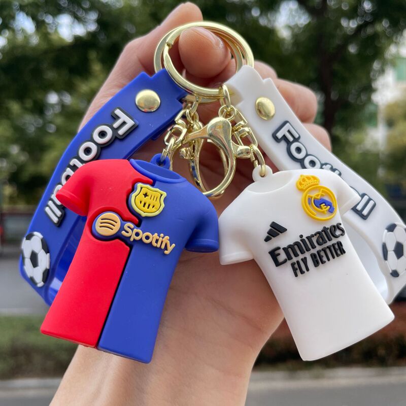 Cross-border new football jersey keychain Cartoon Doll schoolbag pendant car key chain small gift wholesale