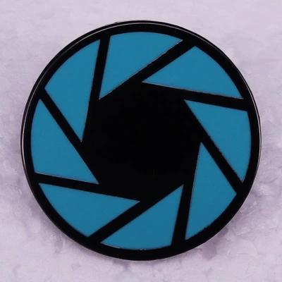 Teleport series game Aperture Science logo brooch badge gift (Yaxa sancaqları) - e-29-2-2d07-04-b06