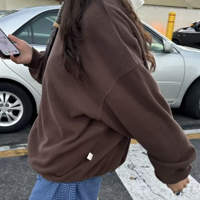 现货 2025秋季新韩国东大门Ri*bonbit宽松纯色圆领华夫格纹理卫衣