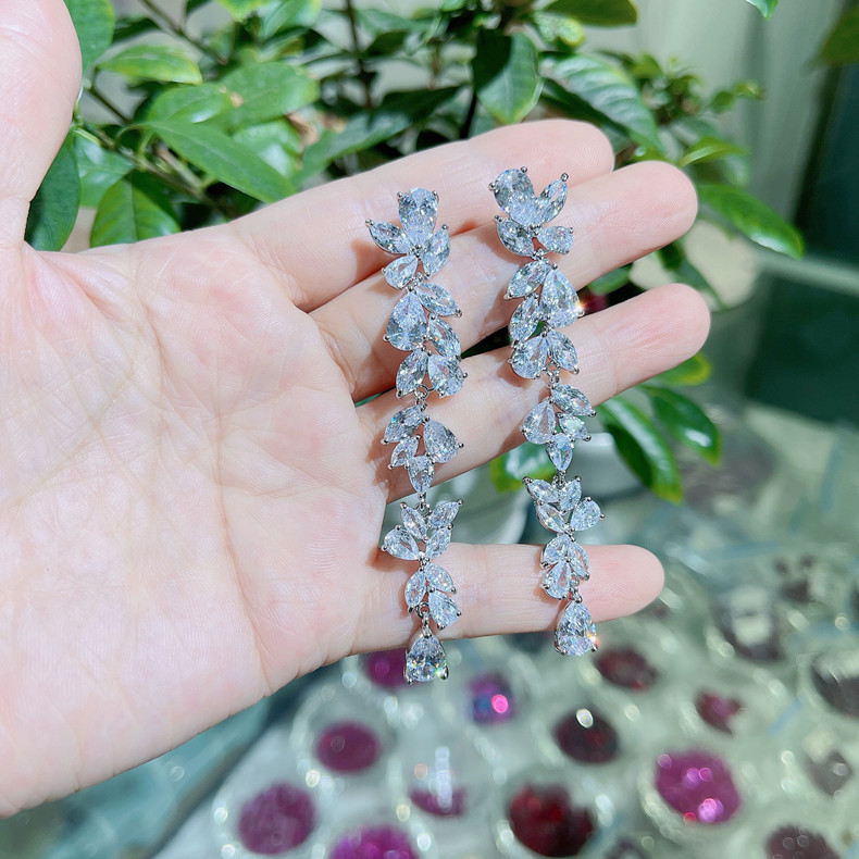 White Gold Plated Plating Material Zircon Inlay Material 1 Pair Exaggerated Shiny Leaf Water Droplets Plating Inlay Copper Zircon White Gold Plated Drop Earrings