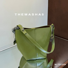 ��ɯ26���¿�-72115#��Ͱ�ɫϵˮͰ��ͨ�ڵ���б���������ĸ��