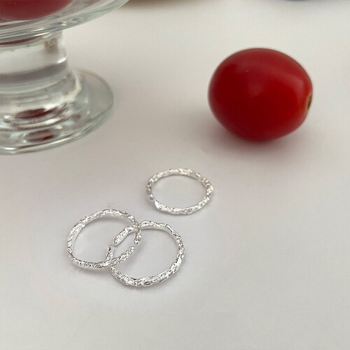 Korean Women's Ring, Niche Design, Foil-Effect Minimalist S925 Sterling Silver, Cool-Girl Style, Stackable Plain Band, Instagram-Worthy