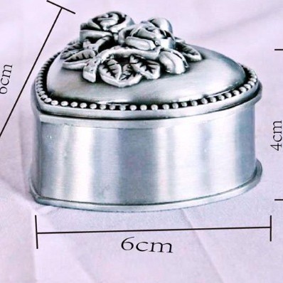 다이아몬드가 없는 금속 꽃 원형 보관함