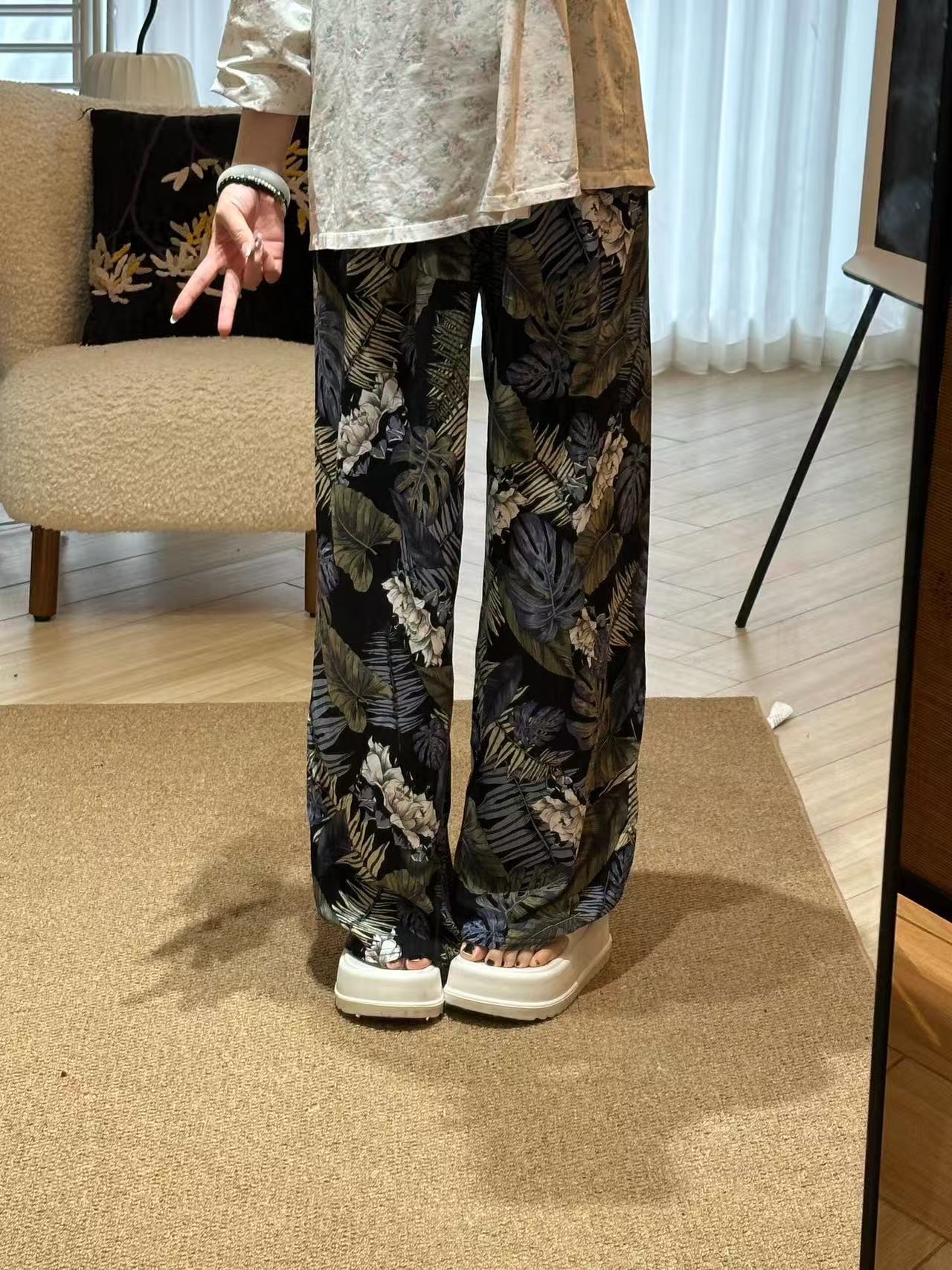 Nuevos pantalones de seda casuales estampados para mujer, pantalones de pierna recta delgados perezosos de verano, pantalones de pierna ancha delgados, pantalones para caminar delgados