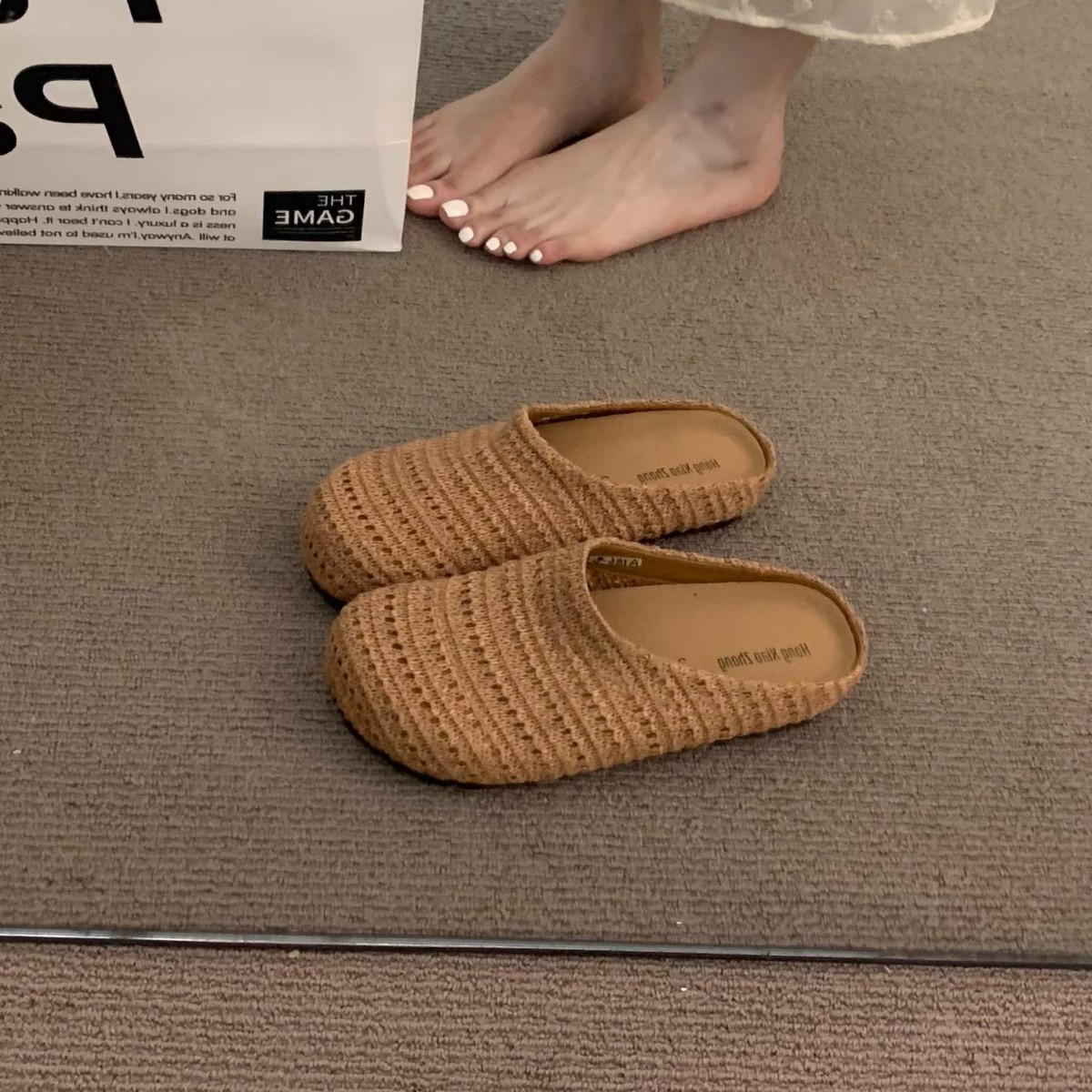 Bohemia Bocken de fondo grueso para las mujeres, 2025 vacaciones de primavera y verano, zapatos de zapato con cabeza y media zapatilla.