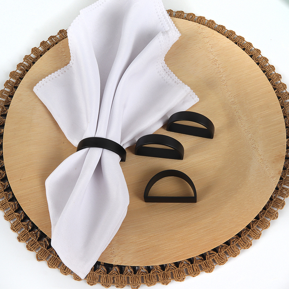 Estilo occidental simple en forma de D negro servilleta anillo metal geométrico servilleta hebilla boca paño anillo hotel restaurante occidental decoración mesa