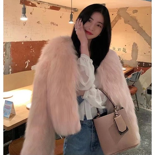 2023 new autumn and winter Internet celebrity Tuscan fur all-in-one fur short eco-friendly imitation fur fur coat for women