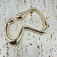 金属の金色のベルトのボタンの高級な質感のボタンの装飾の異形のコートのデザイン感の調節のボタンの装飾品