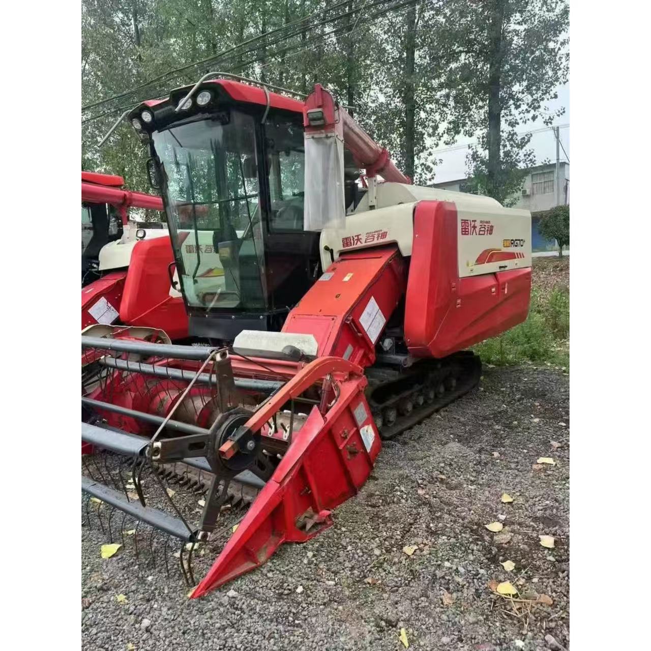 2022 Cosechadora de cereales sobre orugas Revo 70 usada