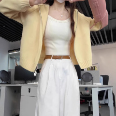 奶黄色针织衫韩系慵懒风毛衣女款2025新款秋季软糯穿搭高级感上衣