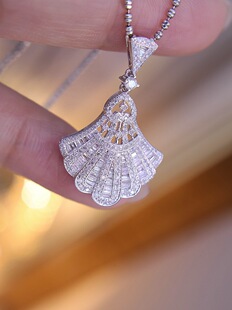 Platinum High-End Jewelry Luxury 90 Points Elegant Pleated Skirt Pendant Jewelry Tiktok Wholesale Dropshipping