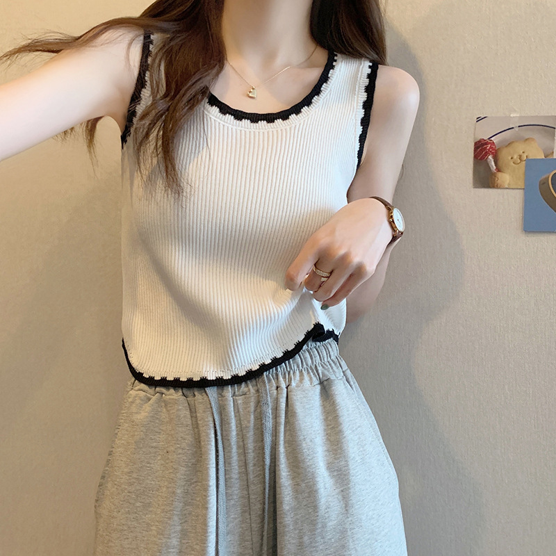 Plus-Size Women's Summer Ice Silk Knit Camisole, Slimming and Tummy-Concealing, Sleeveless Outerwear Top