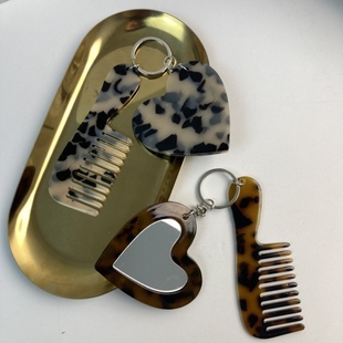 New Acetate Heart Mirror Comb Pendant Simple Versatile Bag Accessory Portable Comb Handle Keychain