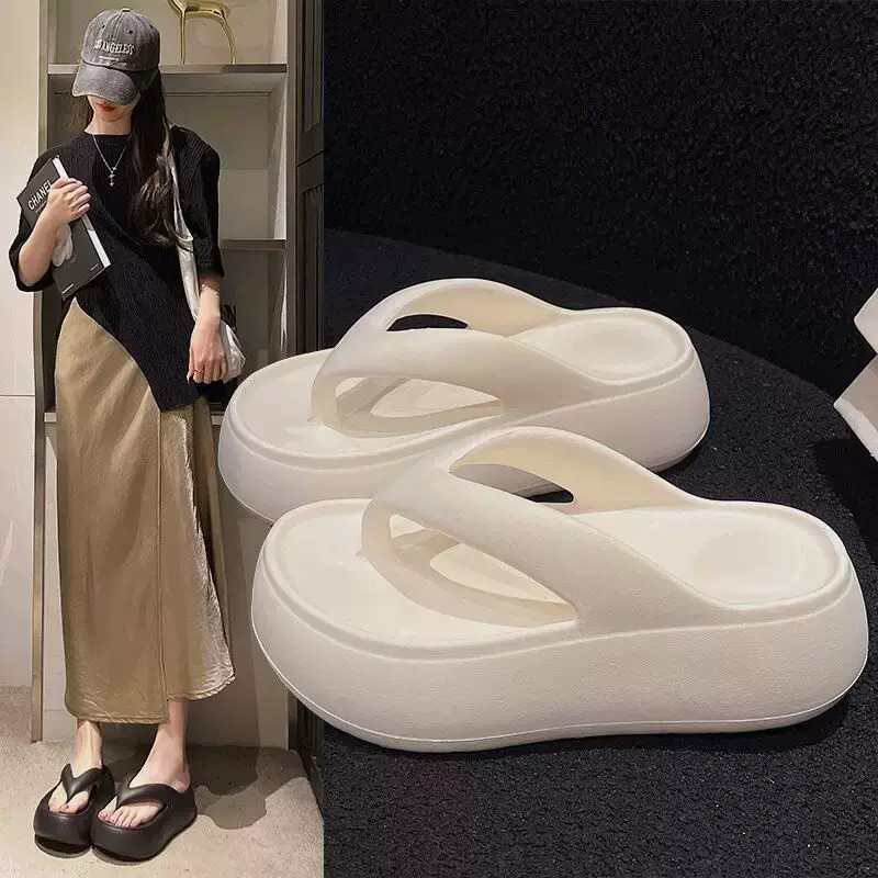 2025年人字拖女夏季软底舒适时尚休闲夹脚凉鞋外出夏天沙滩女拖