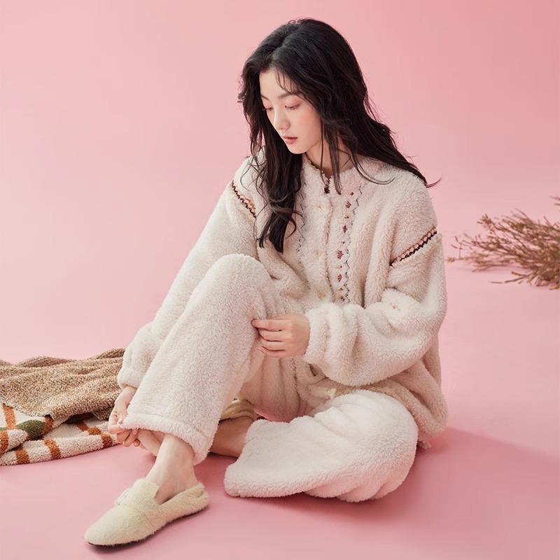 산호 벨벳 잠옷 여성의 가을과 겨울 기모 두꺼운 따뜻한 플란넬 겨울 중국 스타일 의상 홈 의류 세트