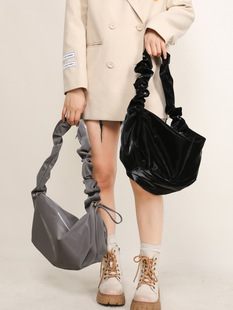 Summer capacious shoulder bag, one-shoulder bag