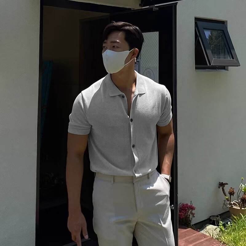 Cárdigan de punto de tipo duro europeo y americano, hombre musculoso, chaqueta delgada de manga corta, camiseta de solapa, camisa Paul de seda de hielo, marea