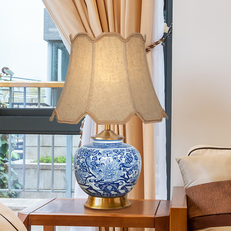 New Chinese Style Retro Blue and White Porcelain Apple Bottle Ceramic Table Lamp Villa Living Room Sofa Side Table Bedroom Bedside Table Ornaments