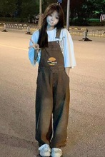 美式复古棕色牛仔背带裤女春秋冬宽松大码刺绣高腰阔腿连体裤子潮