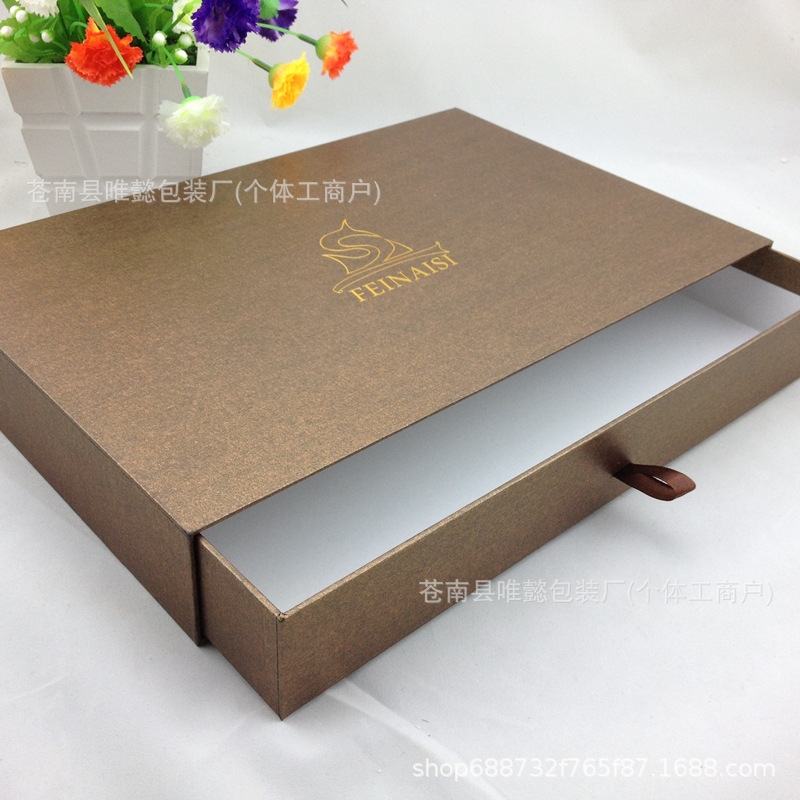 High-End Scarf Packaging Box Production, Special Paper Velvet Gift Box Printing and Manufacturing, Wool Scarf Gift Box with Hot Stamping High-End Scarf Packaging Box Production, Special Paper Velvet Gift Box Printing and Manufacturing, Wool Scarf Gift Box with Hot Stamping
