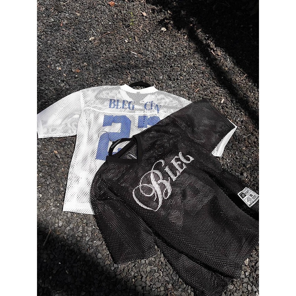 Mesh Letter Print V-neck Short-sleeve T-shirt, Summer Hollow-out Cropped Jersey, Loose-fitting Top For Men And Women,_viptrois.com