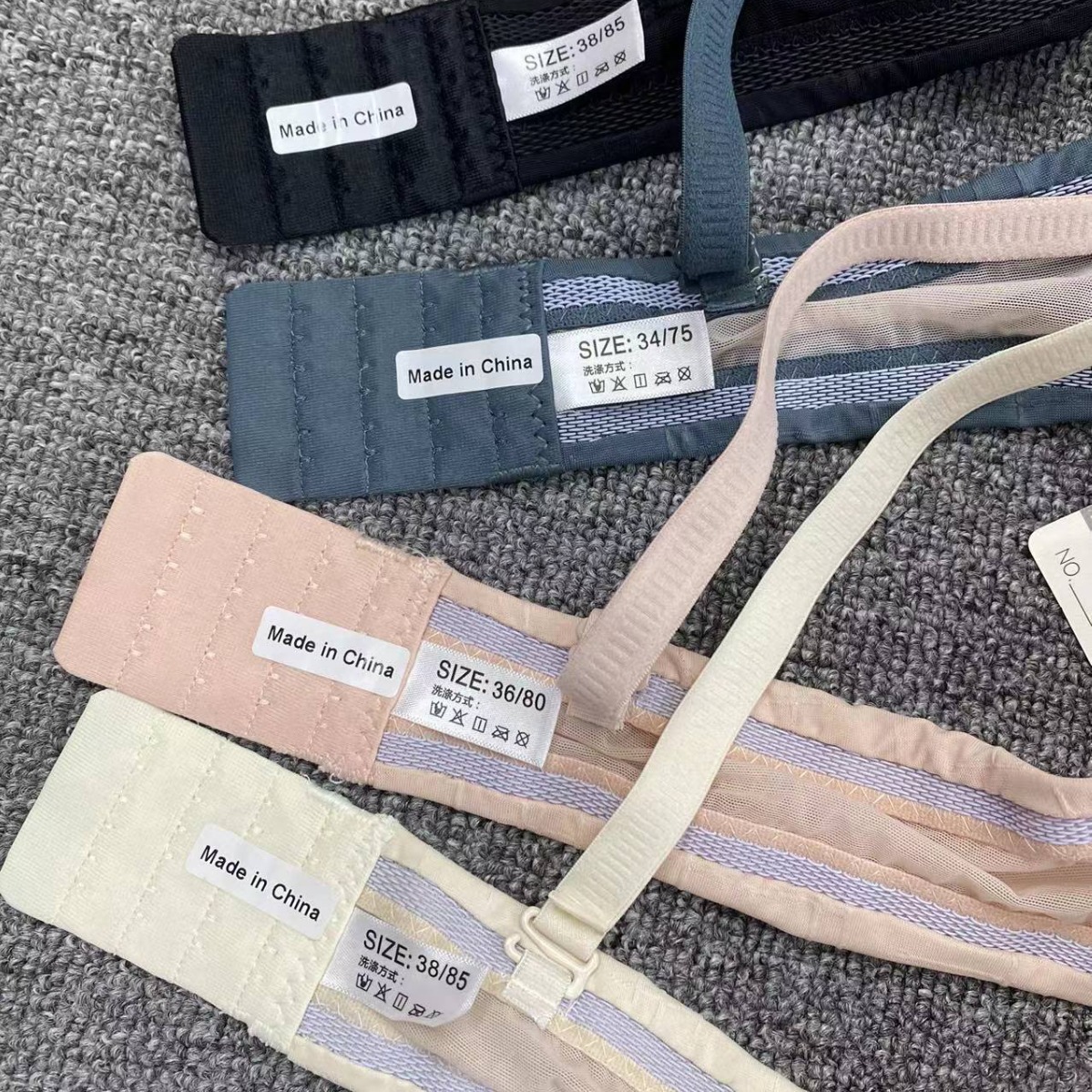 Inventario de productos de cola del sudeste asiático nuevo en línea celebridad en vivo joven lisa reunida ropa interior sin huellas reunida sujetador sujetador