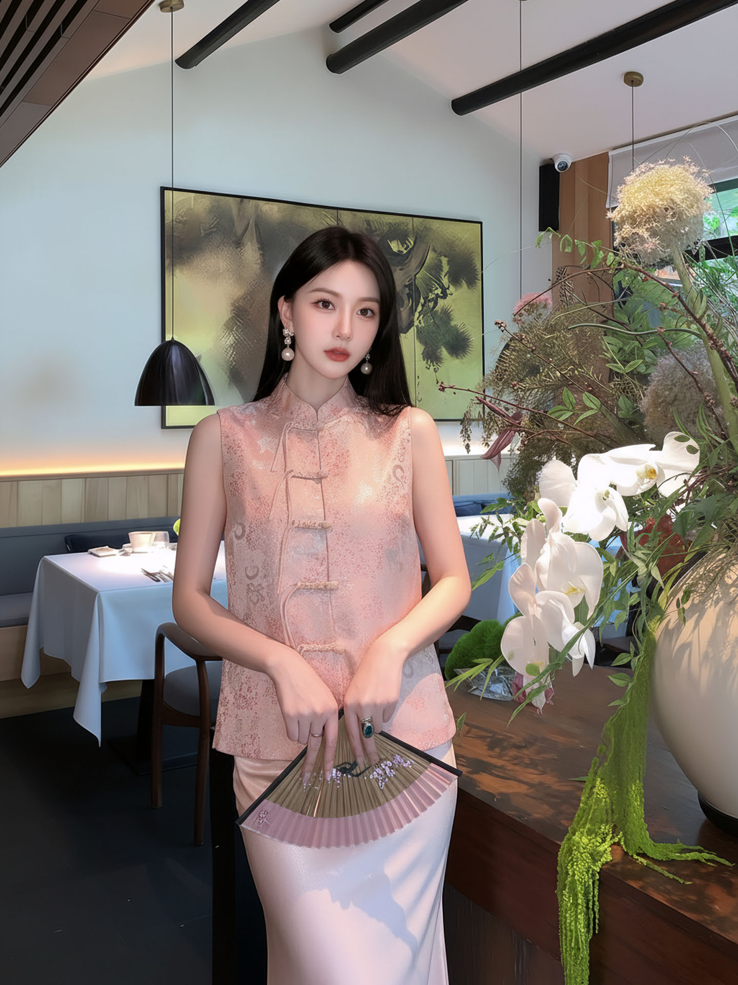 Bộ áo gi lê thêu mèo phong cách Tân Trung Hoa kết hợp chân váy trơn nữ — Áo gi lê màu hồng, Chân váy hồng