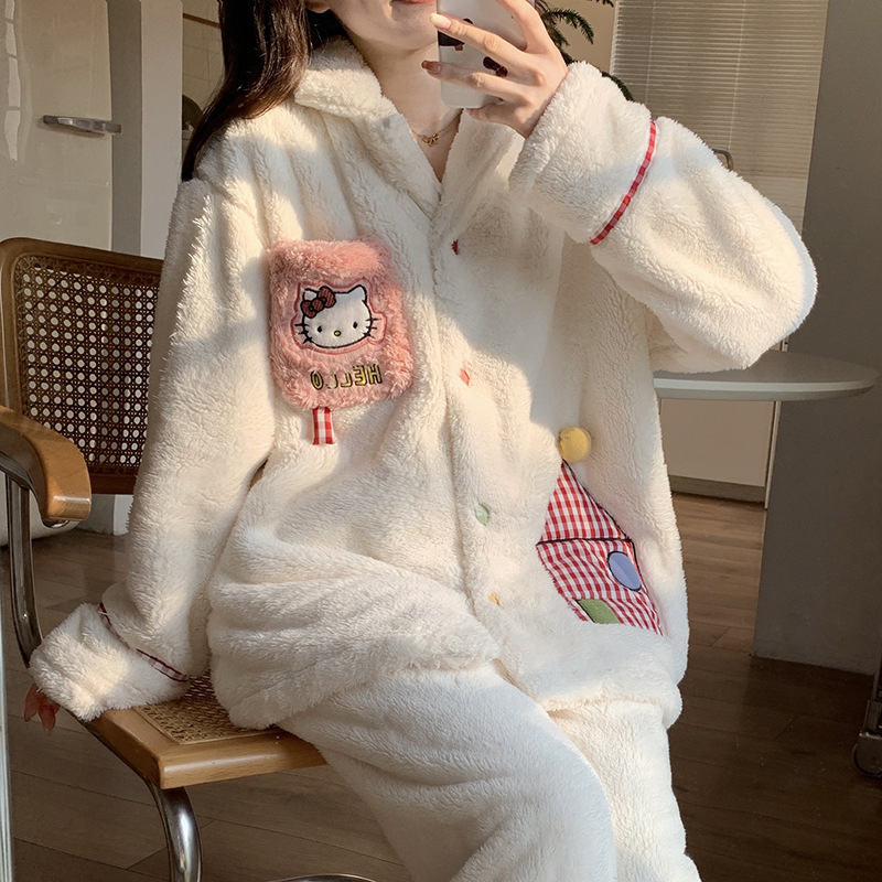 잠옷 여성의 가을과 겨울 새로운 산호 양털 카디건 두꺼운 따뜻한 귀여운 잠옷 외부 가정 세트 여성 슬리브 착용