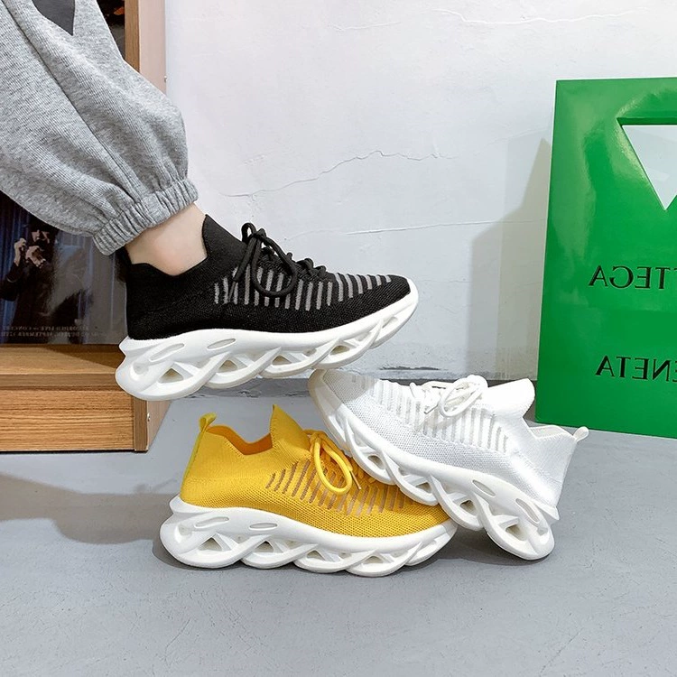 Модные кроссовки для женщин больших размеров с технологией Fly-Knit, весна-осень 2025, дышащие повседневные кроссовки для бега с толстой подошвой и сетчатым верхом в стиле "dad shoes"