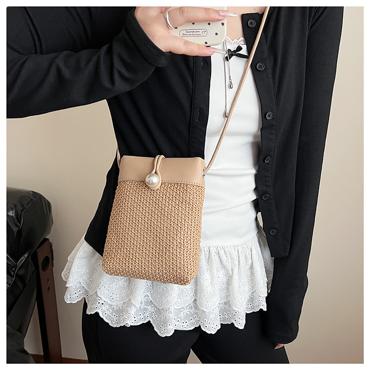 Retro patchwork woven mobile phone bag for women 2025 new summer fashion commuting single-shoulder crossbody pearl bucket bag undefined