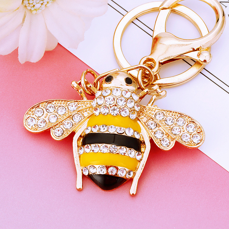 Cross-border new bee insect pendant zinc alloy keychain Teacher's Day Valentine's Day Mother's Day creative gift
