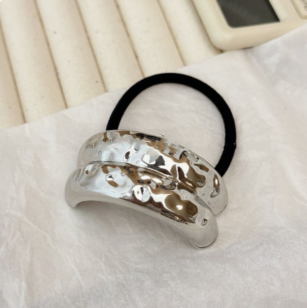 きわめてシンプルで冷たい風の金属の縄の合金の輪の新型の韓国系の高級感の馬尾は髪の筋の縄を縛ります。|undefined